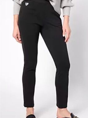 NWT Quacker Factory Regular DreamJeannes Pull-On Slim Leg Black Sz Large